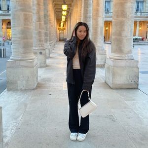 Meet your Posher, Emily